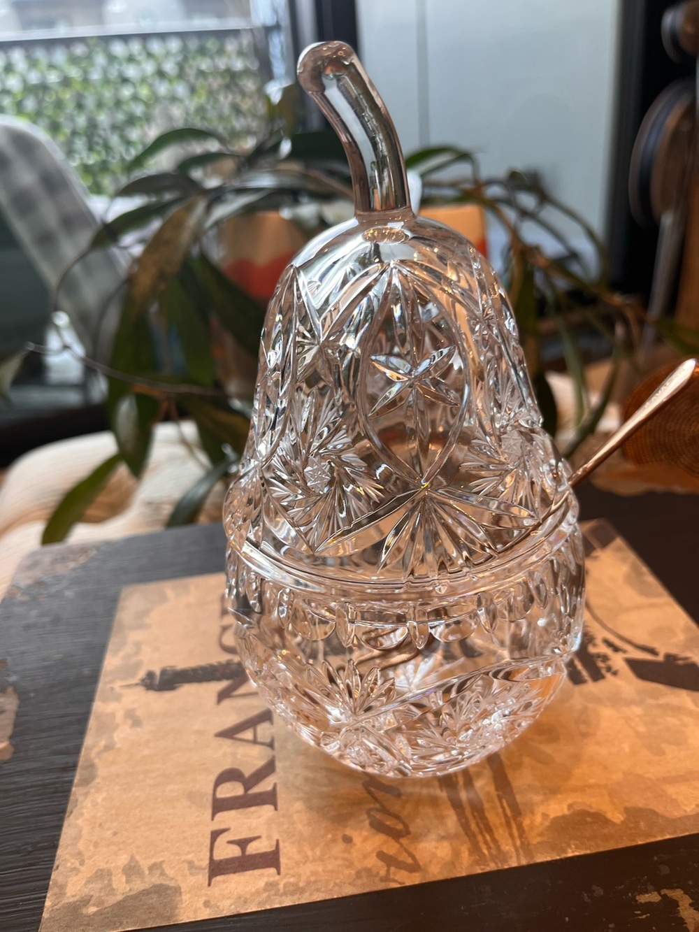 Clear Cut Crystal Pear-Shaped Sugar Jam Honey or condiment Jar